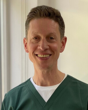 Dr Chris Woods
